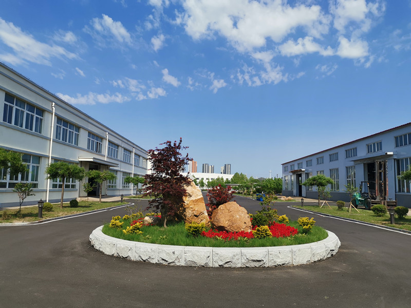 丹東市市長(cháng)郝建軍蒞臨奧龍集團